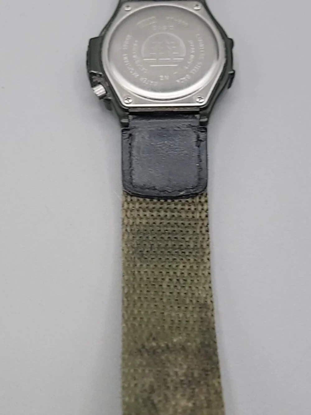 Casio Forester FT500WC-3BV Men's Analog Field Watch 41.5mm Green/Cream Dial 8